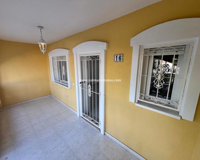 Image No.8-3 Bed Townhouse for sale