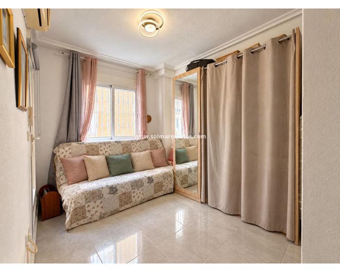 Image No.26-3 Bed Townhouse for sale