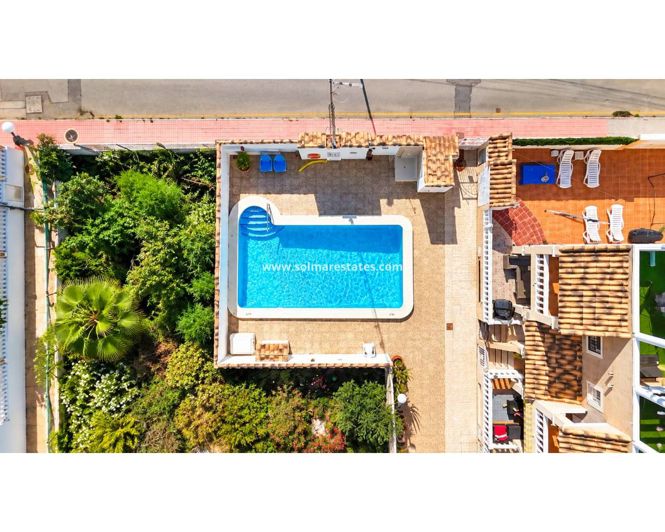 Image No.40-3 Bed Townhouse for sale