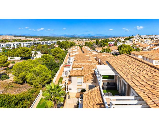 Image No.41-3 Bed Townhouse for sale