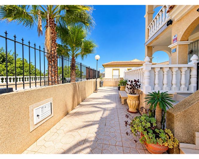 Image No.42-3 Bed Townhouse for sale