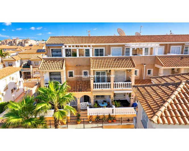 Image No.44-3 Bed Townhouse for sale
