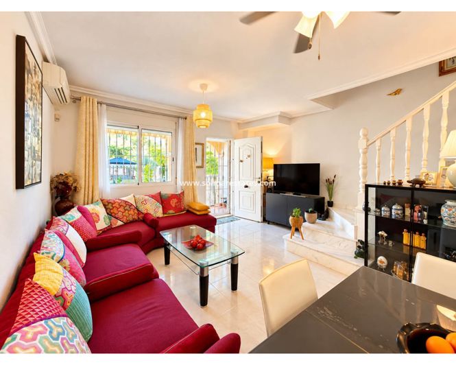 Image No.6-3 Bed Townhouse for sale
