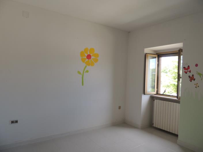 Image No.8-2 Bed Country House for sale