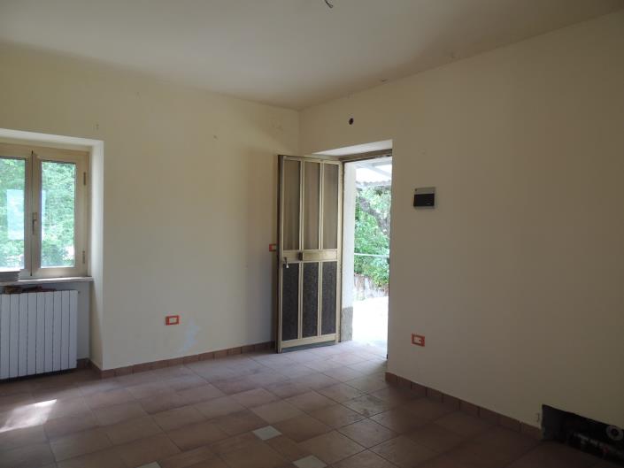 Image No.14-2 Bed Country House for sale