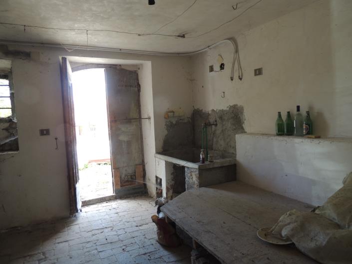 Image No.22-2 Bed Country House for sale