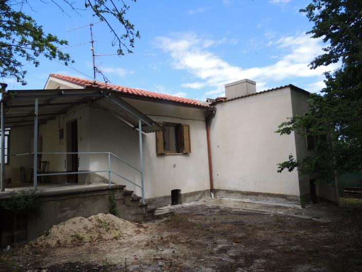 Image No.37-2 Bed Country House for sale