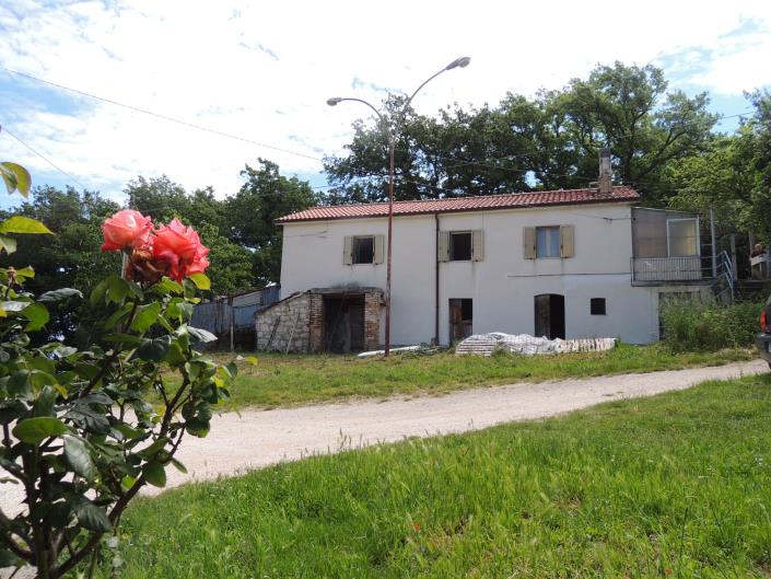 Image No.48-2 Bed Country House for sale