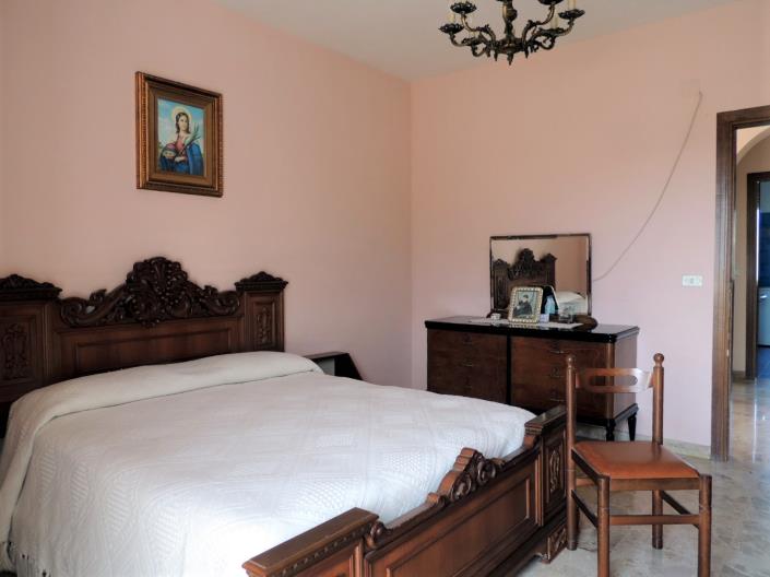 Image No.13-4 Bed Country House for sale