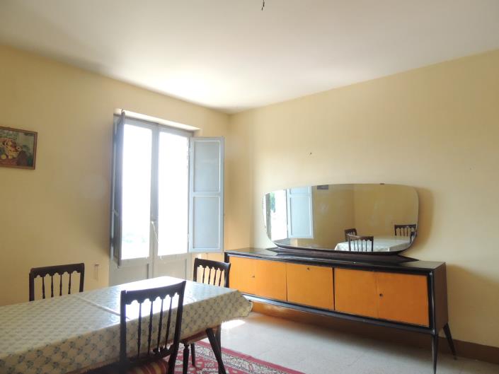 Image No.12-3 Bed Apartment for sale