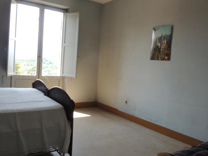 Image No.21-3 Bed Apartment for sale