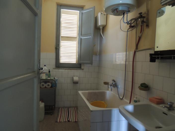 Image No.25-3 Bed Apartment for sale