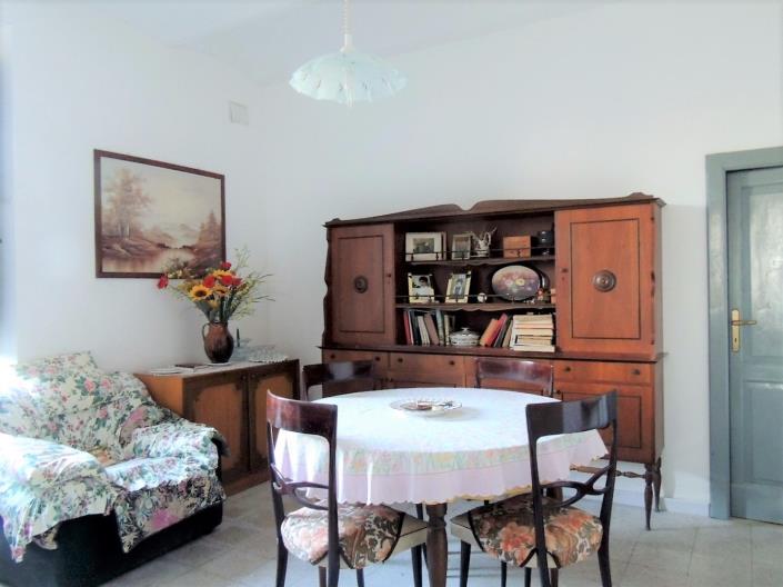 Image No.22-3 Bed Cottage for sale