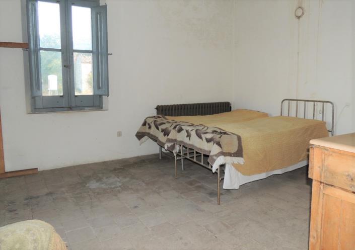 Image No.29-3 Bed Cottage for sale