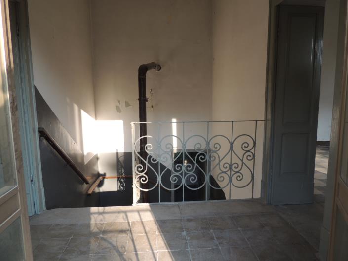 Image No.23-2 Bed Farmhouse for sale