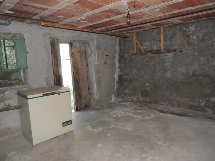 Image No.34-2 Bed Farmhouse for sale