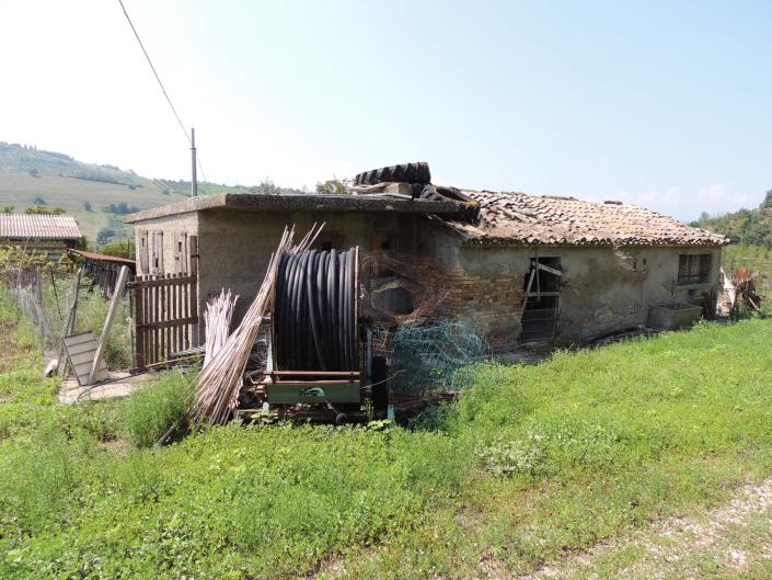 Image No.18-6 Bed Farmhouse for sale