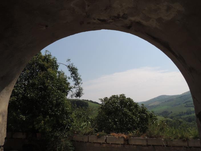 Image No.25-6 Bed Farmhouse for sale