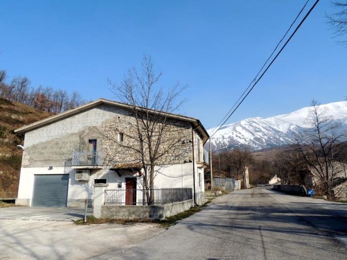 Image No.1-2 Bed Villa / Detached for sale