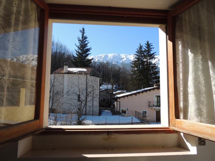 Image No.1-3 Bed Villa / Detached for sale