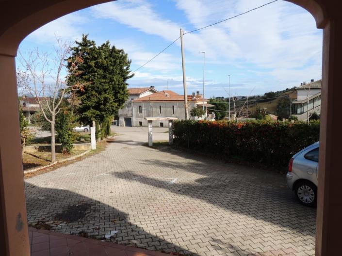 Image No.5-5 Bed Property for sale