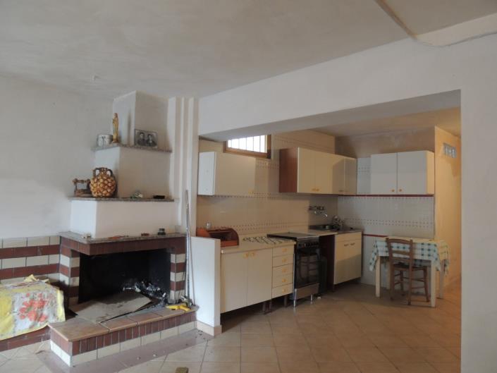 Image No.30-5 Bed Property for sale