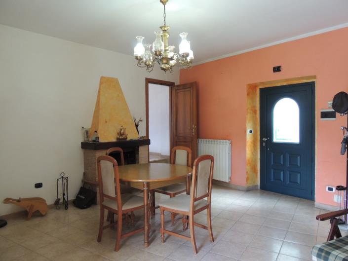 Image No.5-4 Bed Villa / Detached for sale