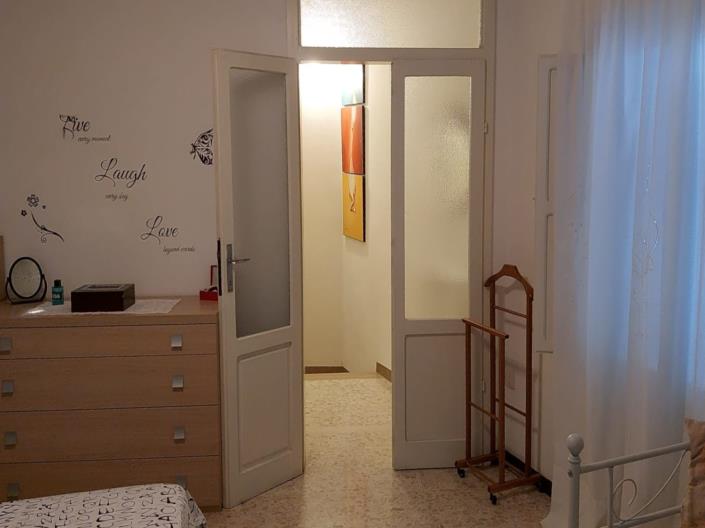 Image No.9-1 Bed Villa / Detached for sale