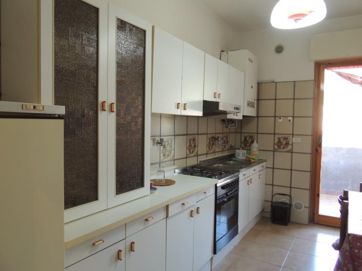 Image No.9-3 Bed Apartment for sale