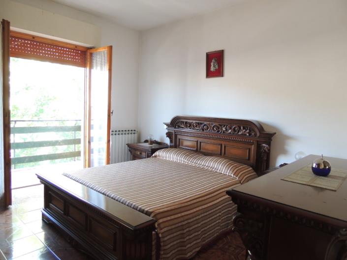 Image No.11-3 Bed Apartment for sale