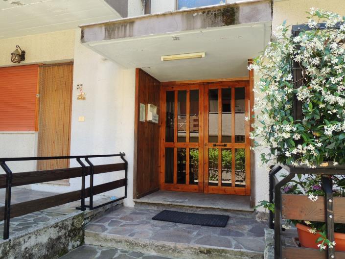 Image No.3-3 Bed Apartment for sale