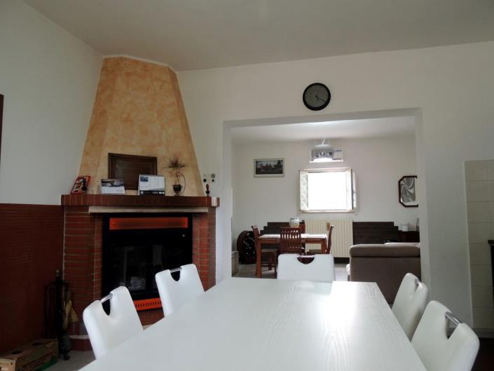 Image No.10-2 Bed Country House for sale