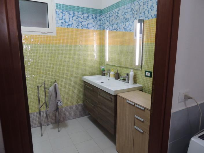 Image No.12-2 Bed Country House for sale