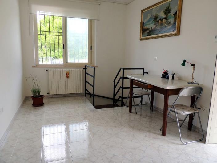 Image No.14-2 Bed Country House for sale