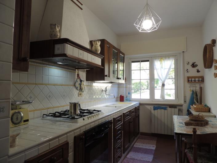 Image No.11-3 Bed Villa for sale