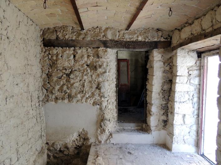 Image No.11-2 Bed Country House for sale