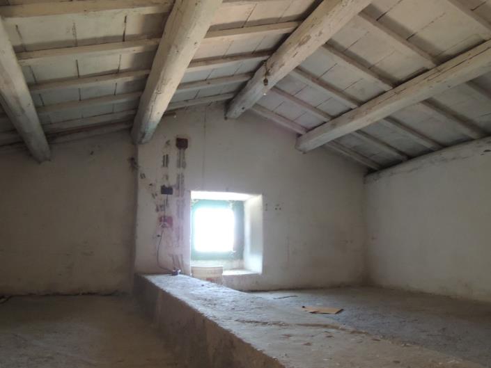 Image No.10-1 Bed House for sale