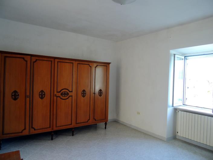 Image No.14-1 Bed House for sale