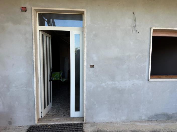 Image No.10-3 Bed Property for sale