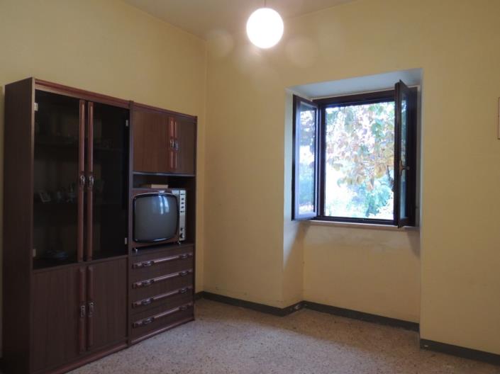 Image No.24-3 Bed Country House for sale