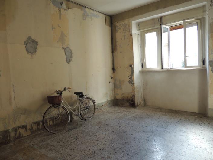 Image No.11-3 Bed House for sale