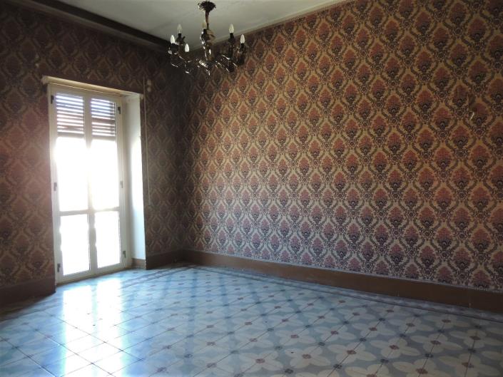 Image No.21-3 Bed House for sale