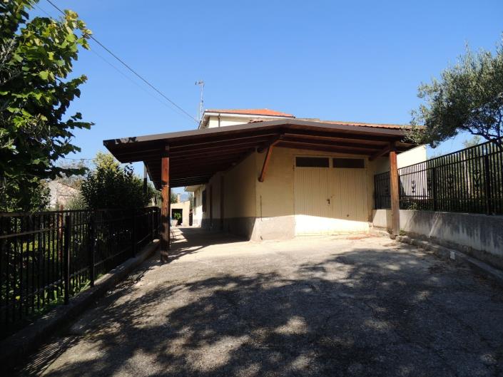 Image No.6-3 Bed Country House for sale