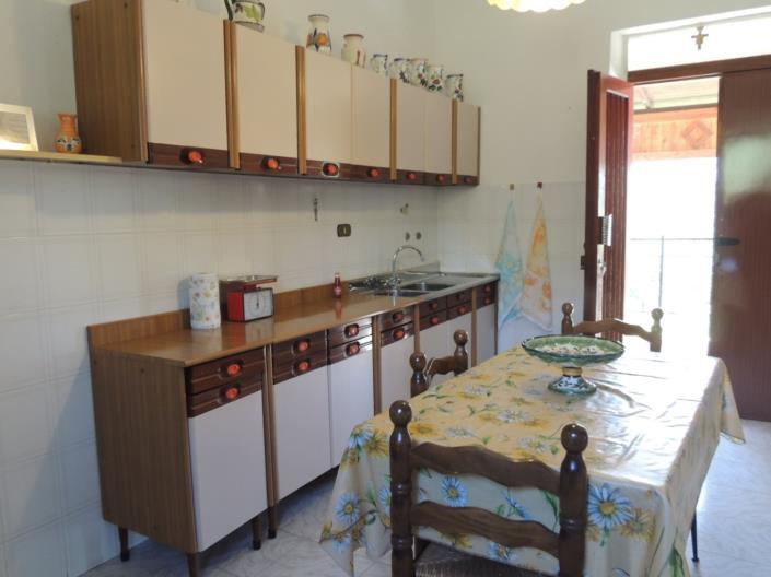 Image No.13-3 Bed Country House for sale