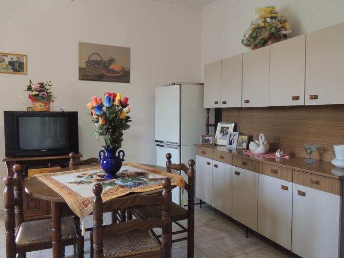 Image No.14-3 Bed Country House for sale