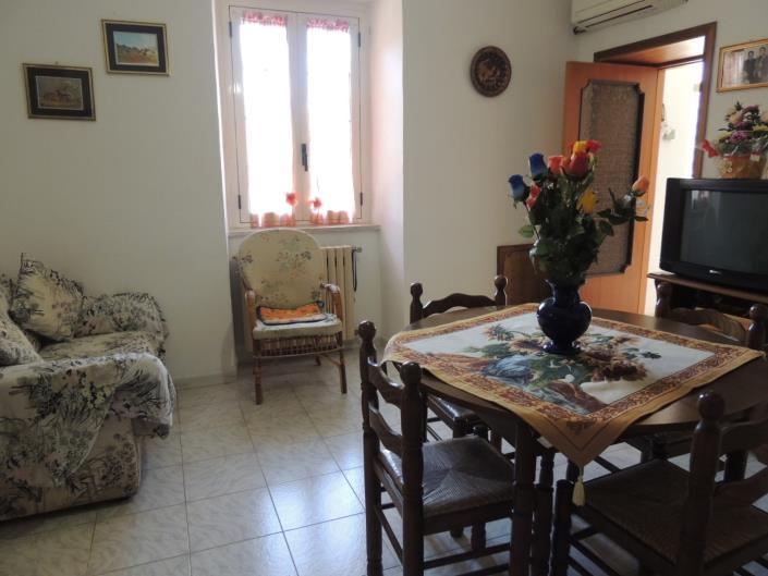 Image No.15-3 Bed Country House for sale