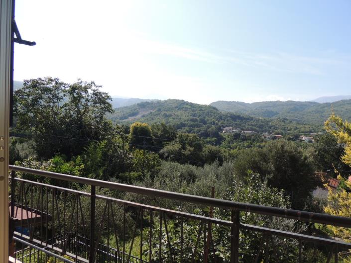 Image No.1-3 Bed Country House for sale