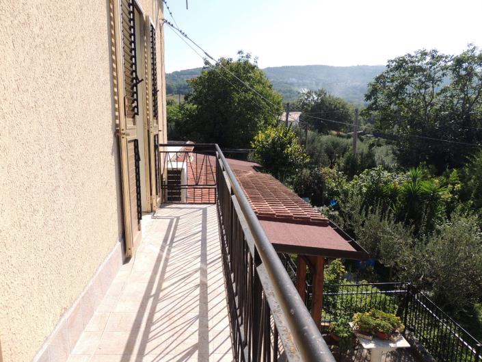 Image No.31-3 Bed Country House for sale