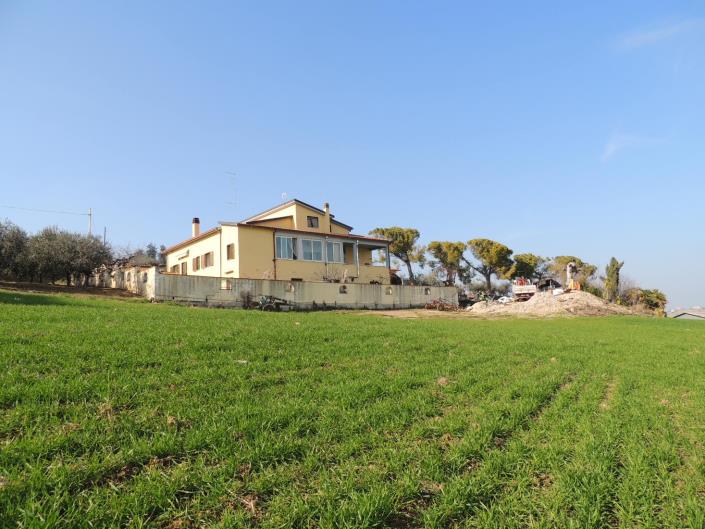 Image No.21-2 Bed Villa for sale