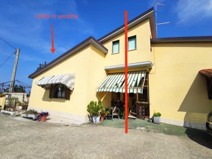 Image No.2-2 Bed Villa for sale